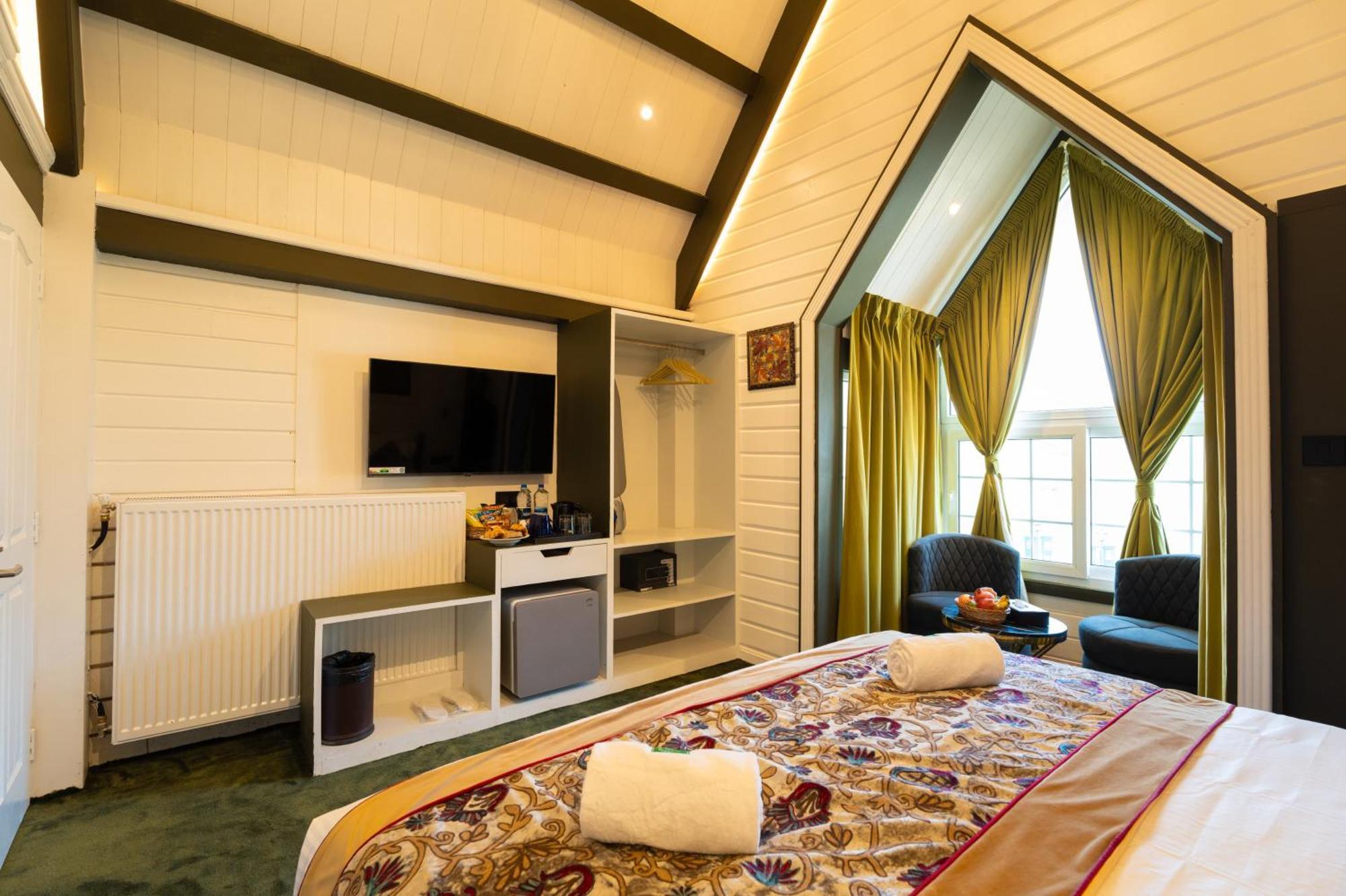Green Rooms Resort Gulmarg Exterior foto